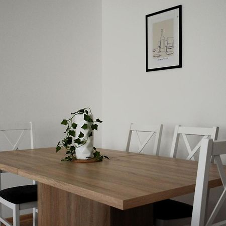 Central Apartments Мартин Экстерьер фото