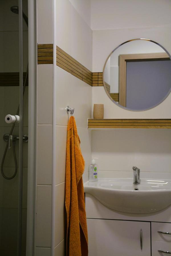Central Apartments Мартин Экстерьер фото