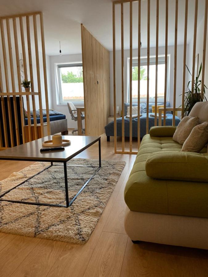 Central Apartments Мартин Экстерьер фото