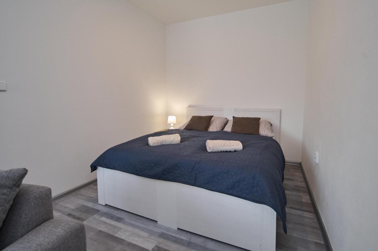 Central Apartments Мартин Экстерьер фото
