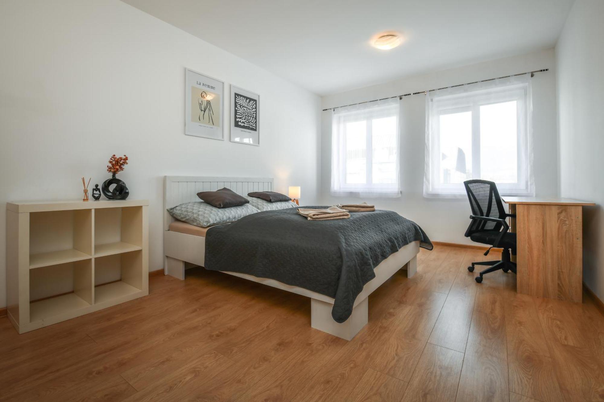 Central Apartments Мартин Экстерьер фото