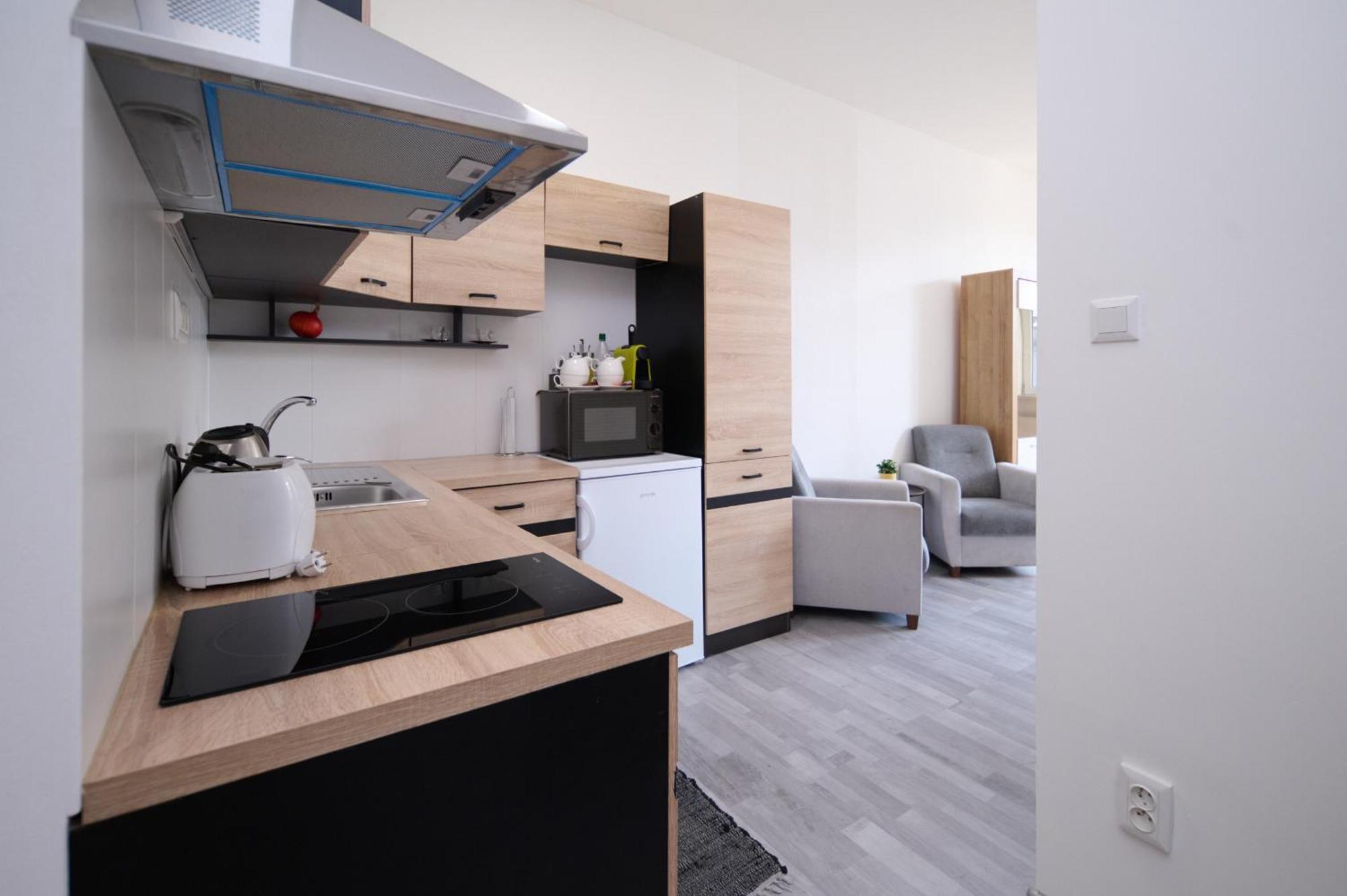 Central Apartments Мартин Экстерьер фото