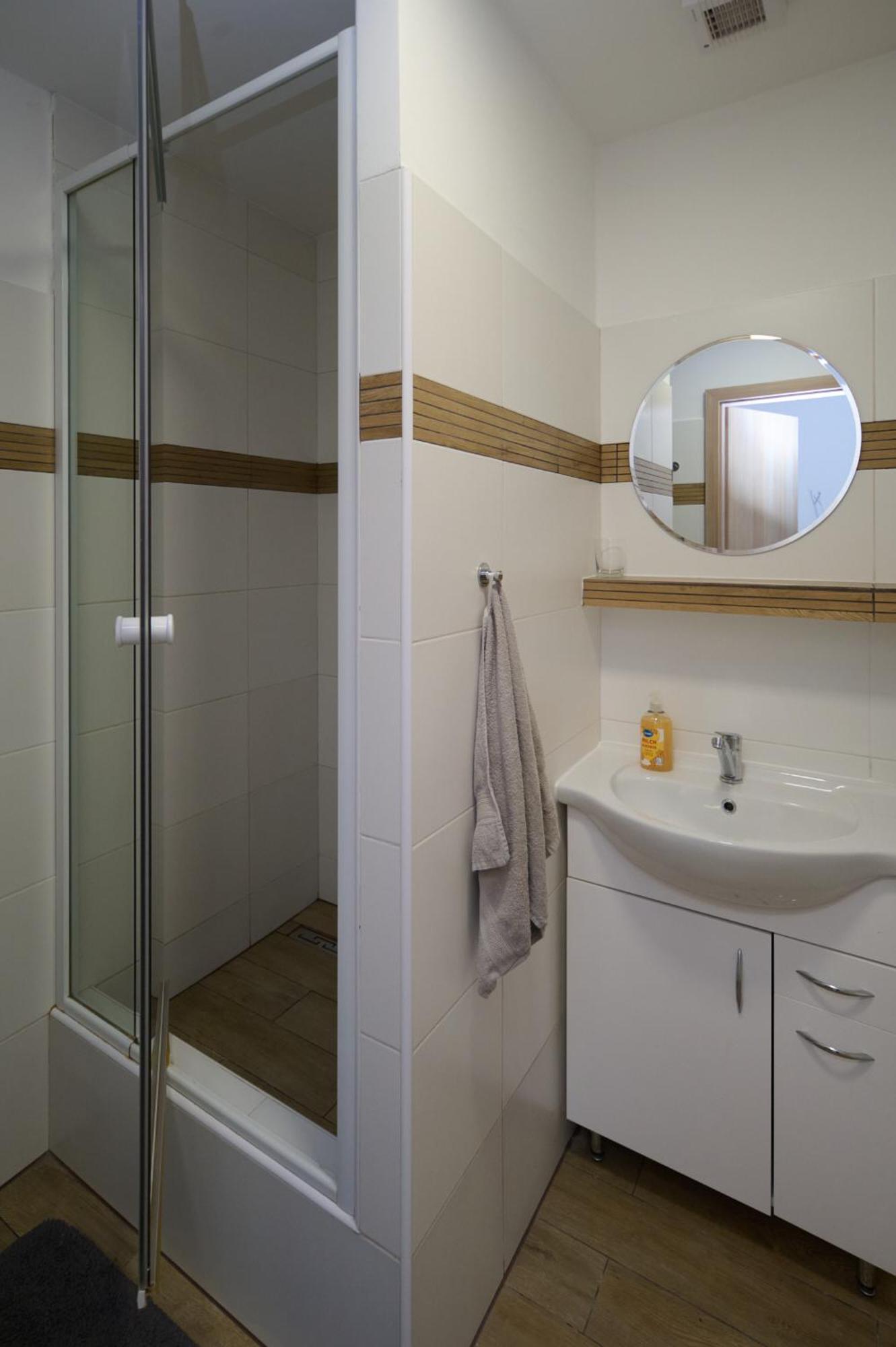 Central Apartments Мартин Экстерьер фото